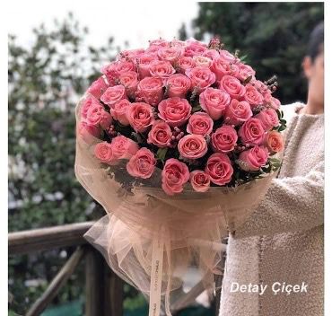 PEMBE GÜL BAHÇESİ
