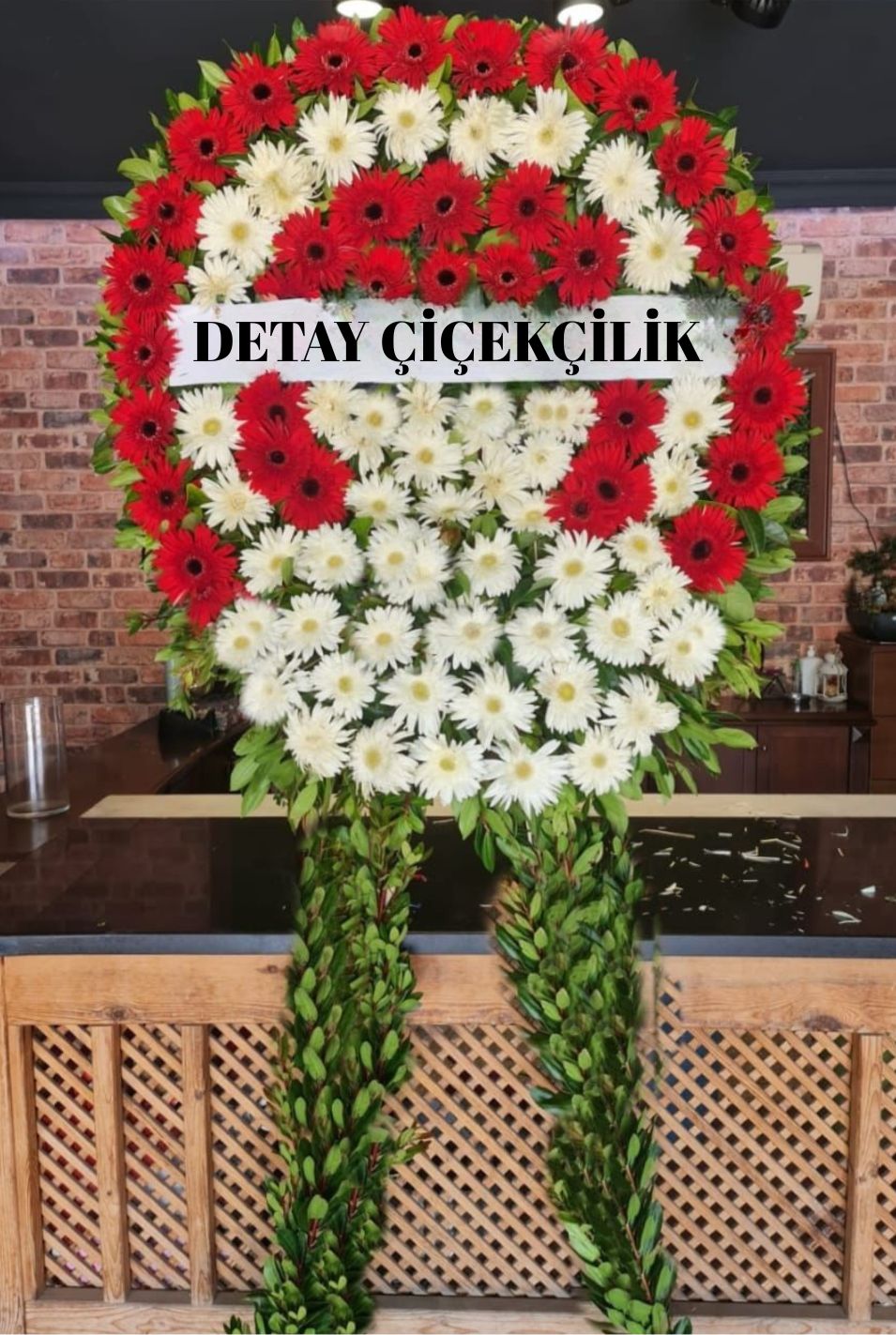 Cenaze Çiçeği
